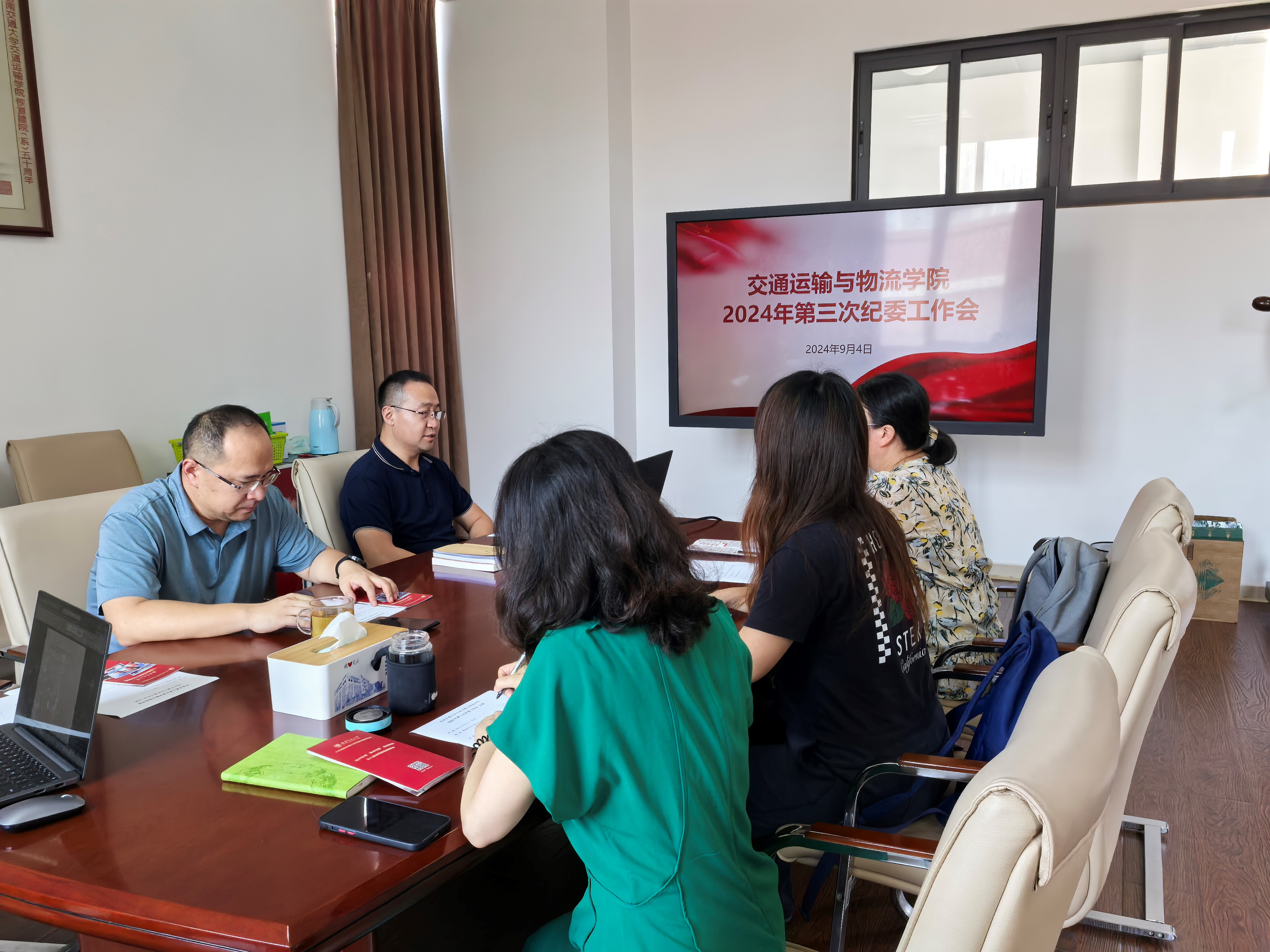 1725853152921097594.jpg 1725853152921097594.jpg