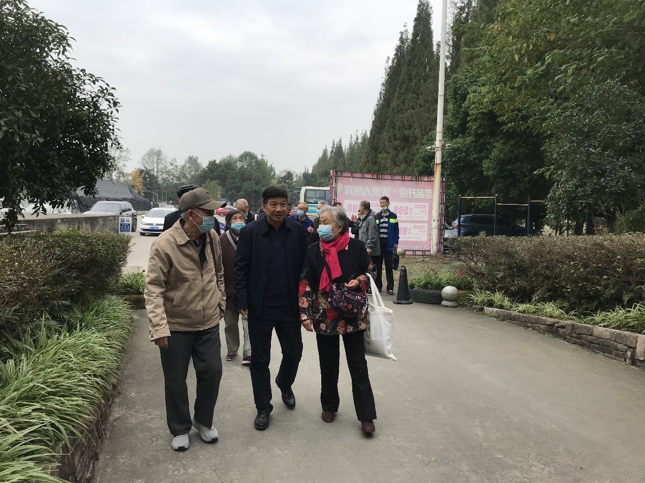 1669107161228014915.jpg 3.jpg