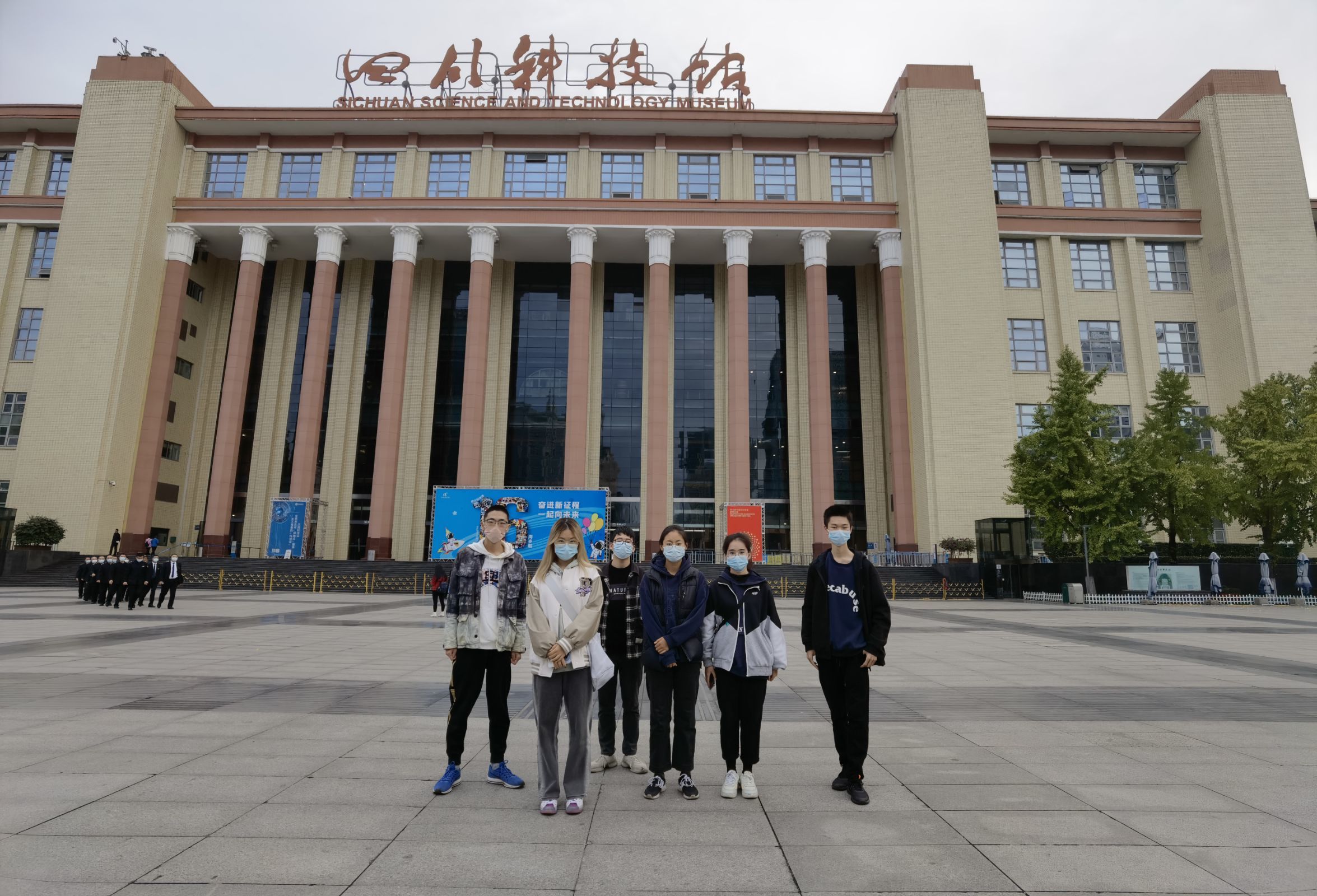 1668415858808029329.jpg 志愿者合照.jpg